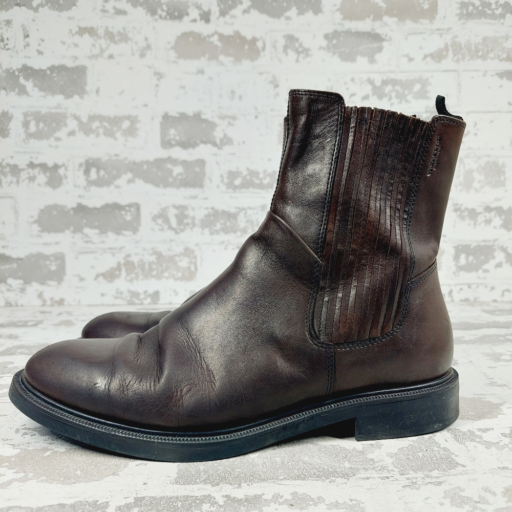 Brown Leather Chelsea Boot for Women - Classic Slip-On